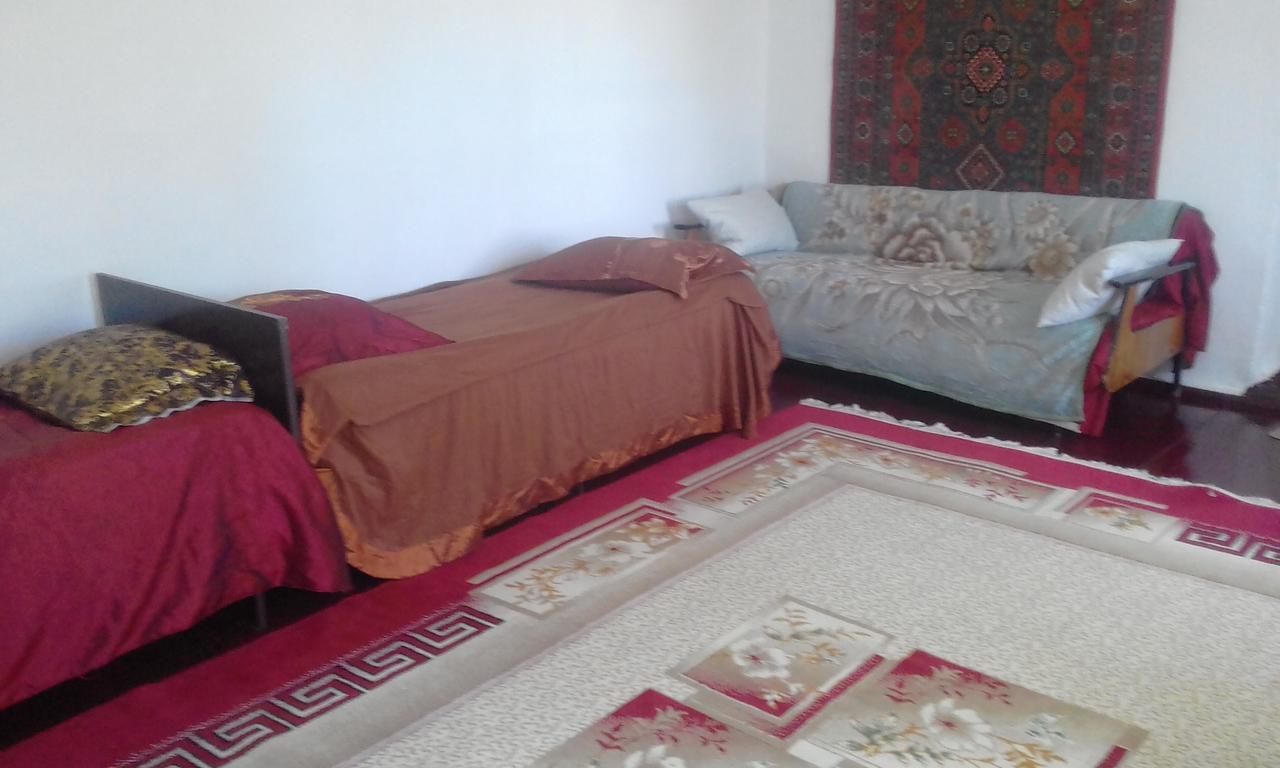 Guest House On Akmatbai-Ata 29 Чолпон-Ата Экстерьер фото